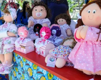 Feira de economia solidária leva produtos artesanais ao centro de Maceió
