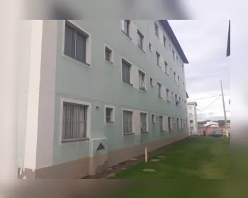 Menina de seis anos cai do 3 andar de prédio em Uberlândia