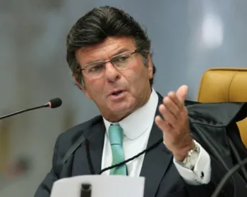 Fux determina sorteio de novo relator para inquérito sobre Bolsonaro no STF