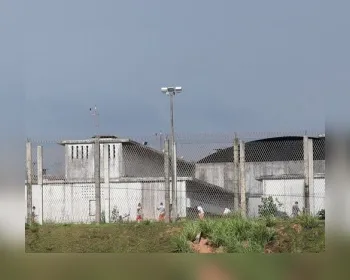 Justiça oferece vagas e Ceará transfere 257 presos que comandam ataques