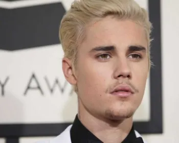 Justin Bieber defende Chris Brown após acusações de violação