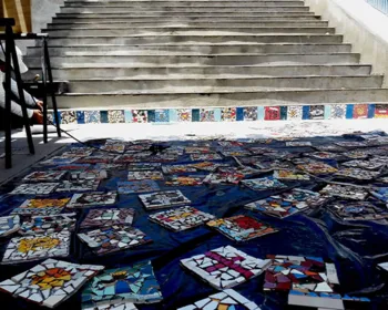 Todos Pela Cidade: Escadaria ganha 1.500 mosaicos e vai virar ponto turístico