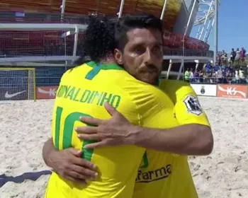 Com festa e Ronaldinho em quadra, Jorginho se despede da seleção de beach soccer