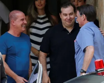 Com Sérgio Moro de carona, presidente vai a churrasco com Maia, Davi e Toffoli