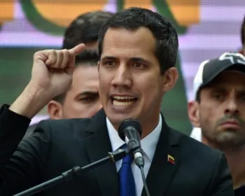 Guaidó convoca para 10 de março marcha até o parlamento venezuelano