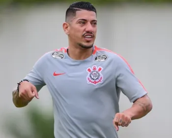 Corinthians confirma a renovação do contrato de Ralf até 2020