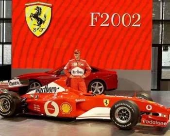 Carro do pentacampeonato de Michael Schumacher na Fórmula 1 será leiloado