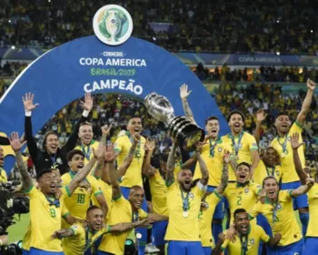 Espanha e Argentina sobem em novo ranking da Fifa; Brasil segue no top 3