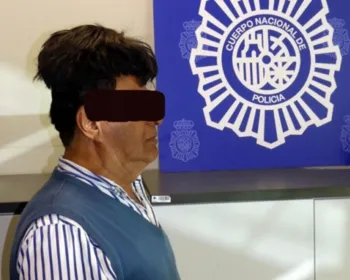Colombiano é preso com meio quilo de cocaína sob peruca em Barcelona