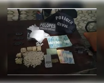 Suspeito é preso com 400 pedras de crack em Arapiraca 