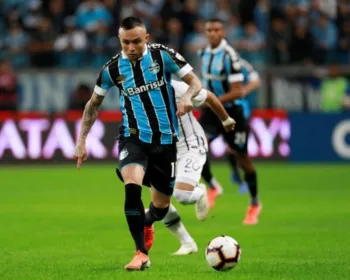 Everton e Borussia mantêm contatos e reafirmam interesse em Cebolinha, do Grêmio