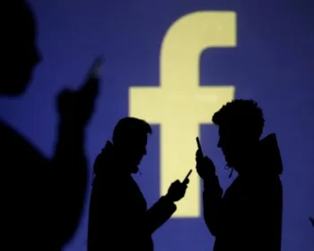 Facebook usou humanos para transcrever áudios de usuários, diz agência