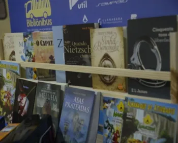 Rodoviárias do país terão bibliotecas com empréstimo grátis de livros