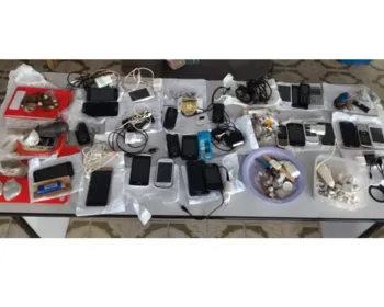Polícia apreende celulares e drogas dentro da Casa de Custódia de Arapiraca