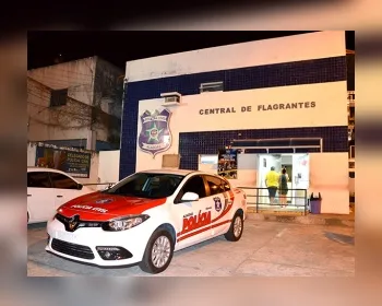 Suspeitos de aplicar golpes e roubos com carro locado são presos em Maceió