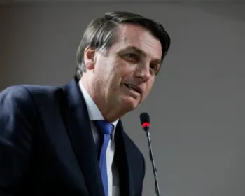 Bolsonaro sanciona com vetos projeto que muda regra eleitoral