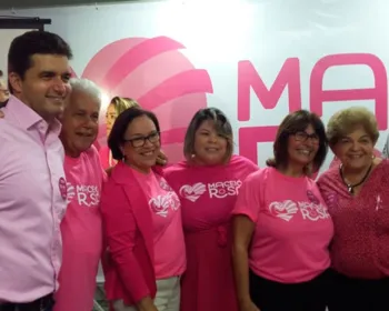 Maceió se veste de rosa para combater o câncer de mama