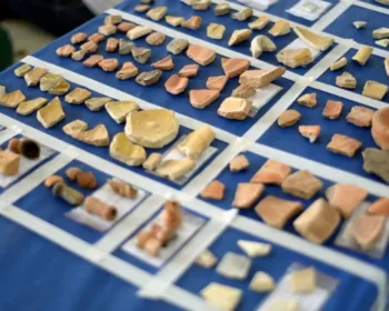 Arqueólogos acham 6 mil peças históricas durante obra na Bahia
