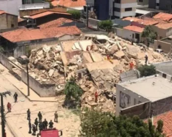Três sobreviventes estão sob escombros de prédio em Fortaleza