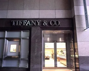 Dono da Louis Vuitton anuncia negociações para comprar a Tiffany por US$ 14,5 bi