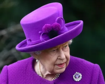 Rainha Elizabeth II não usará mais casacos de peles verdade