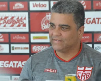 CRB anuncia desligamento do técnico Marcelo Cabo