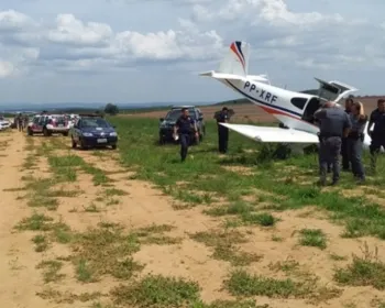 Avião carregado com pasta base de cocaína realiza pouso forçado em São Paulo