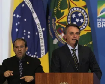 Bolsonaro sinaliza desejo de transferir embaixada do Brasil em Israel