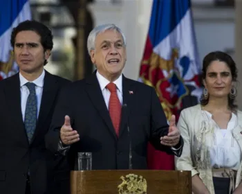 Piñera convoca plebiscito sobre nova Constituição no Chile