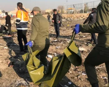 Avião ucraniano cai no Irã e deixa mais de 170 mortos