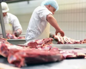 China detecta coronavírus em carnes vindas do Brasil e outros países