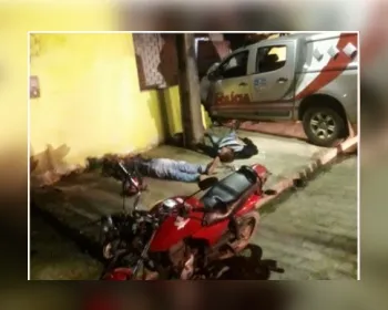 Viatura da PM invade casa durante perseguição policial em Palmeira dos Índios