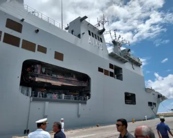 Navio Capitânia da Marinha Brasileira chega a Maceió e estará aberto a visitação