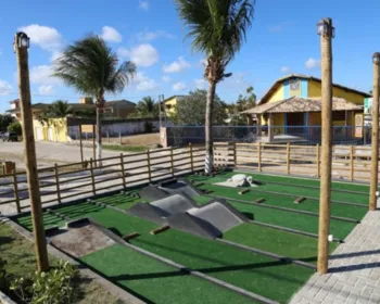 Prefeitura de Marechal inaugura campo de mini golfe na Praia do Francês