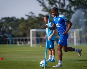 Após contratação de Orejuela, Grêmio avança no mercado e mira reforços