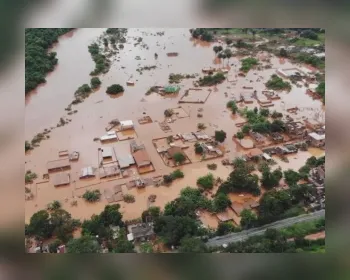 Mais de 100 cidades estão em situação de emergência após chuvas em MG