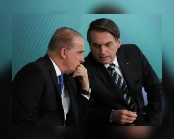 Bolsonaro dá posse a Braga Netto na Casa Civil e a Onyx Lorenzoni na Cidadania
