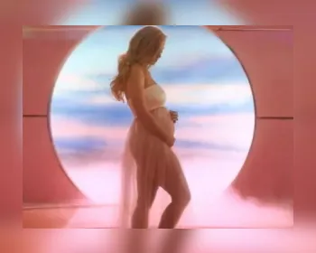Katy Perry confirma primeira gravidez em novo clipe; assista!