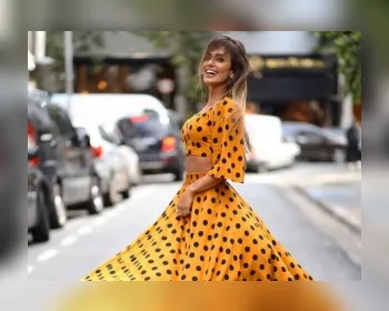 Ex-BBB Carol Peixinho protagoniza campanha de moda e arrasa pelas ruas de SP