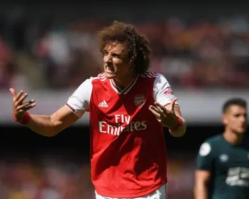 Arsenal quer renovar com David Luiz por mais uma temporada