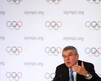Presidente do COI diz que adiamento de Jogos de Tóquio foi inevitável