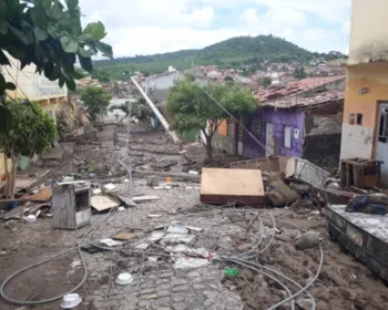 Imagens mostram Santana do Ipanema devastada após forte temporal na segunda