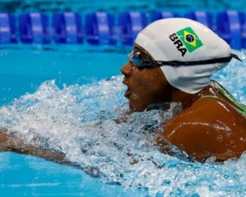 Nadadora paralímpica pega no doping é suspensa por um ano