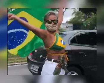 VÍDEO: Ato pró-Bolsonaro deixa trânsito na Fernandes Lima congestionado