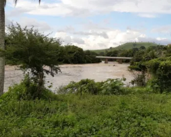 Nível do rio Mundaú sobe e atinge cota de alerta para risco de inundação