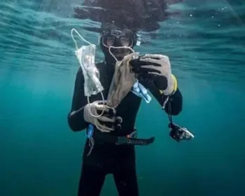 Grupo francês encontra grande quantidade de máscaras no mar