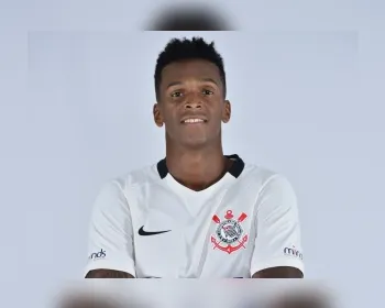 Corinthians anuncia a contratação do atacante Jô até o fim de 2023