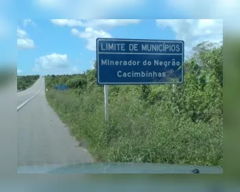 DNIT coloca placa errada no acesso à Minador do Negrão
