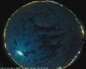 Vídeo: Meteoro ilumina céu do RS ao explodir sobre a Lagoa dos Patos