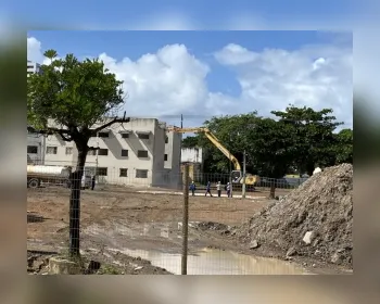 Confira o vídeo que mostra o início da demolição de mais prédios no Pinheiro